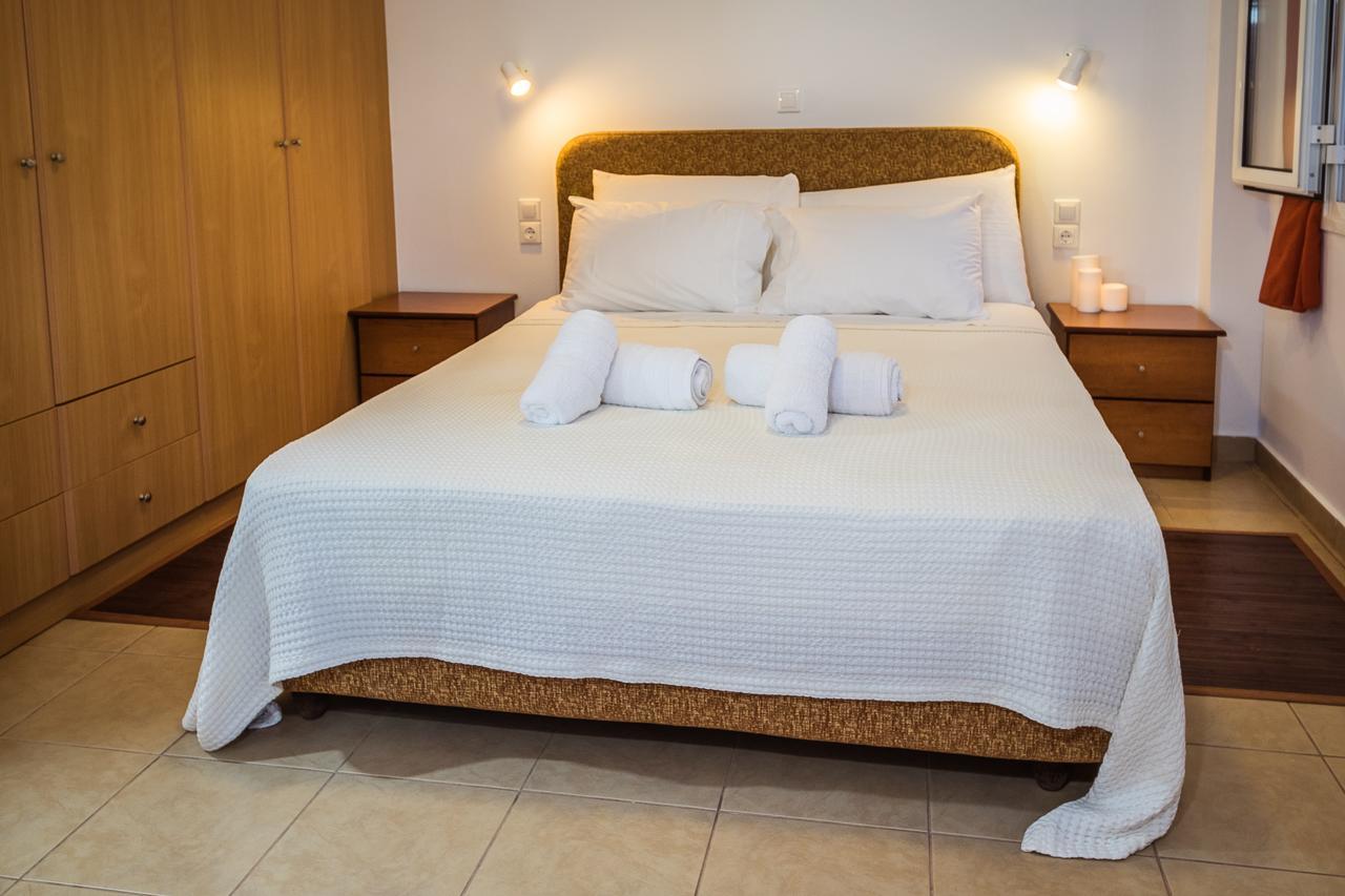 Romanos Beach Villas Bagian luar foto