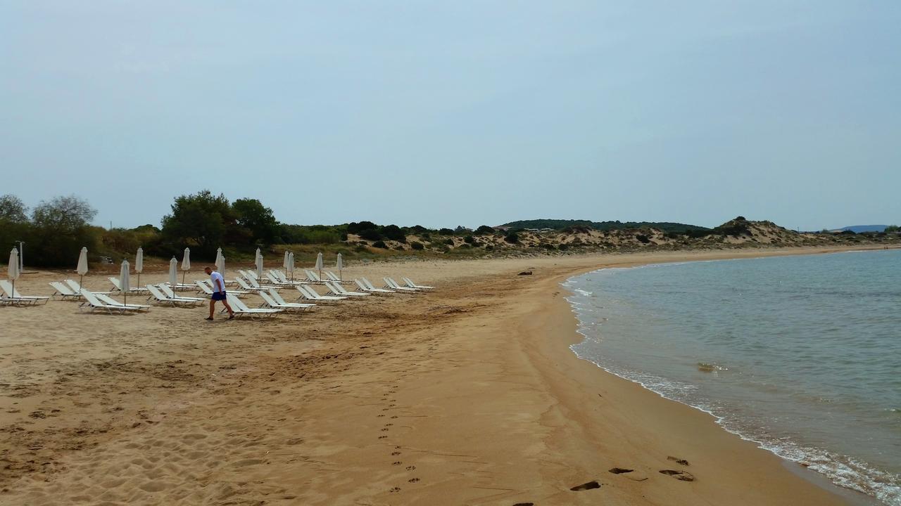 Romanos Beach Villas Bagian luar foto